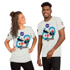 Unique ce t-shirt de la série Nasa Apollo vous démarquera par son visuel imiter de face et sur les manche sur la célèbre mission Apollo 11